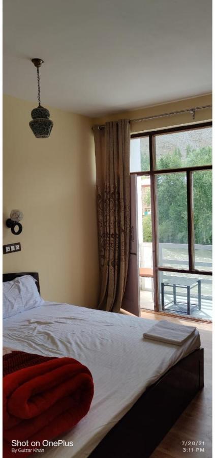 Hotel The Royal Kargil Exterior foto