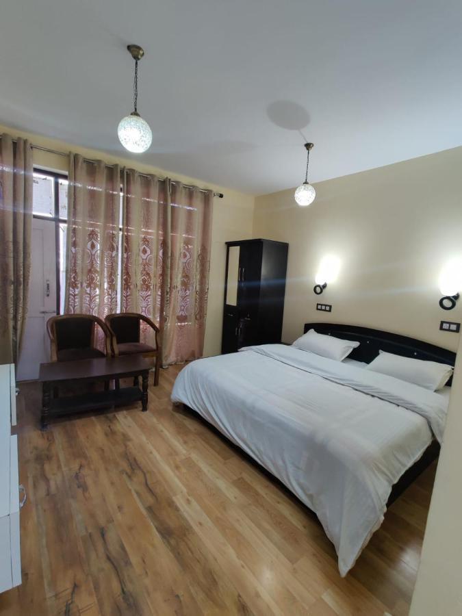 Hotel The Royal Kargil Exterior foto
